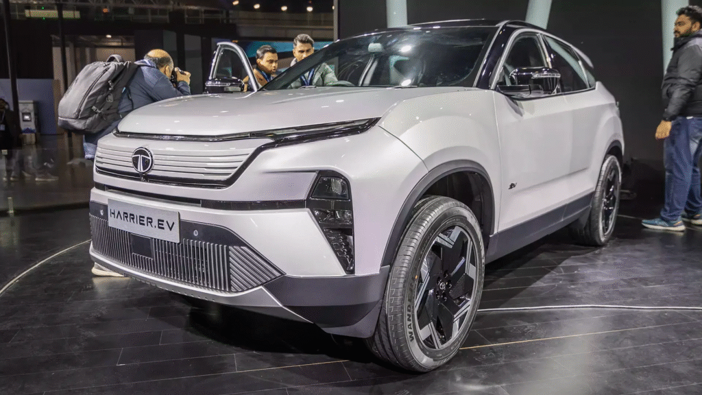 Tata Harrier EV धमाकेदार लॉन्च के लिए तैयार – जानें लॉन्च डेट, फीचर्स और कीमत